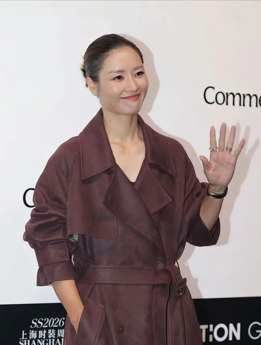 李娜场均50分都被交再成焦点(25岁姑娘李娜成功登顶世界第七高峰)