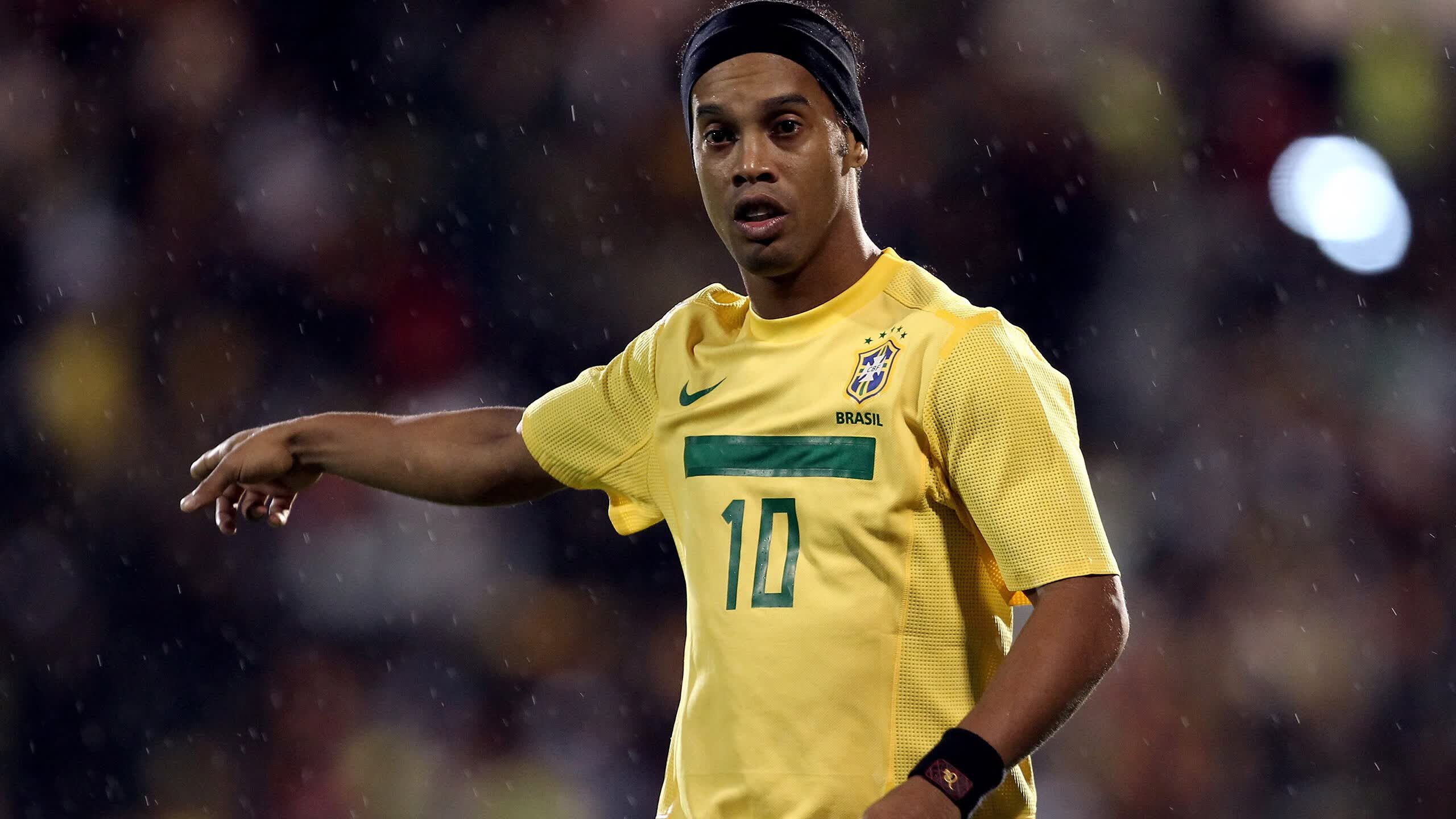沉默的轰鸣，板凳上的十四声回响